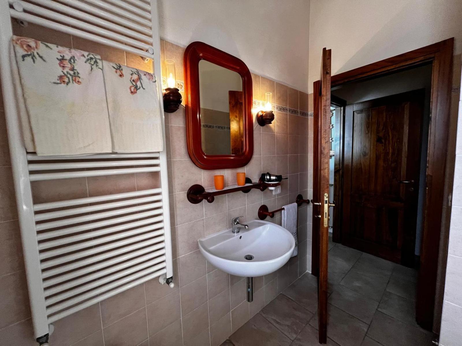 Agriturismo L'Alba Роккастрада Экстерьер фото